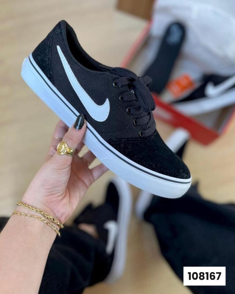 Nike SB Preto Camurça