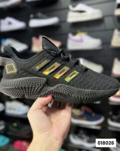 Adidas 4D Holografico