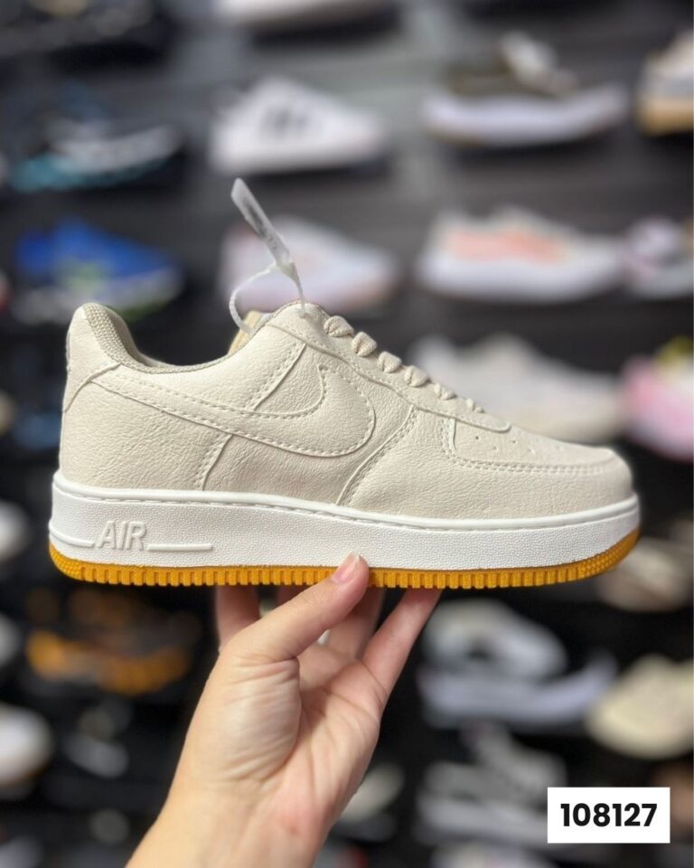 Nike Air Force Logan Areia