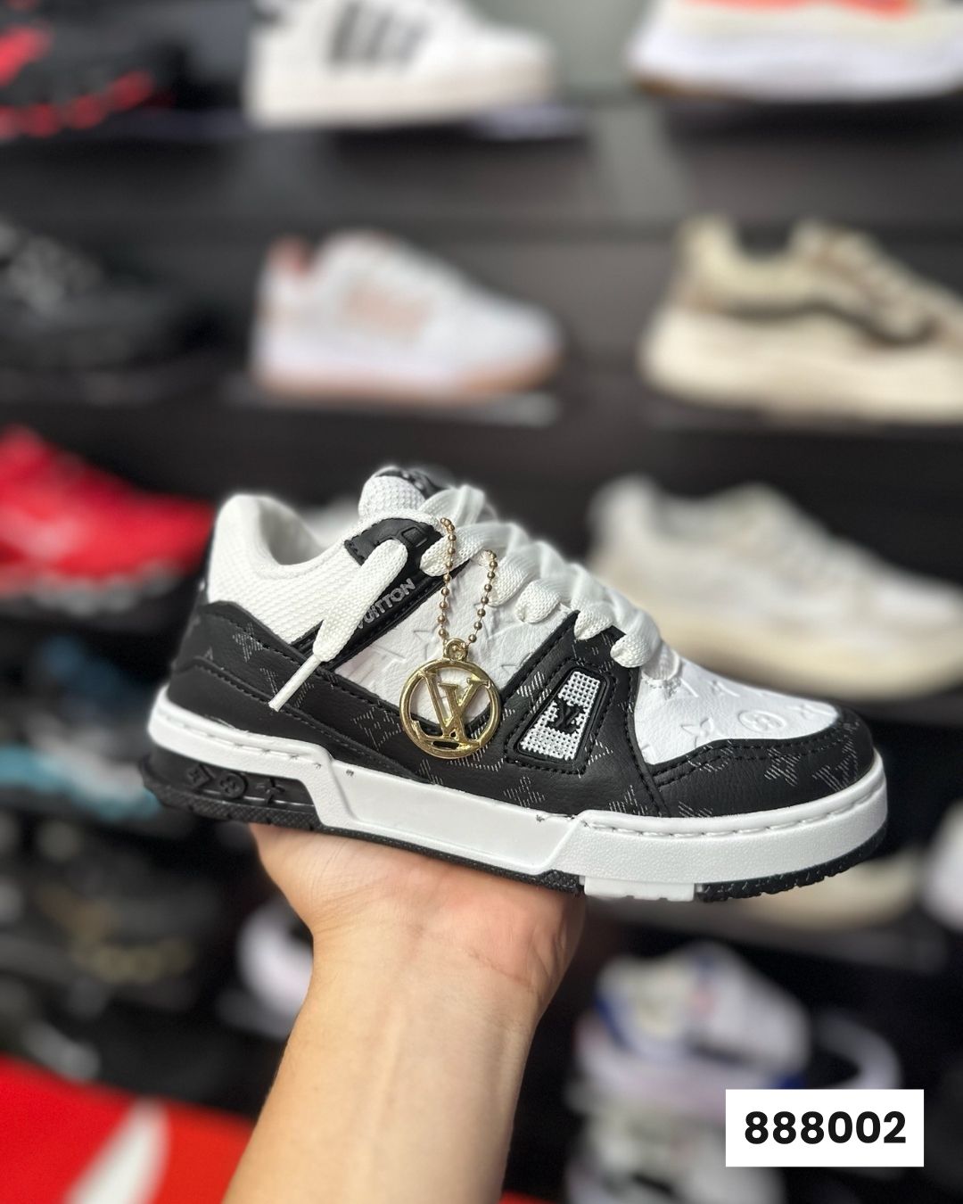 Louis Vuitton Trainer Preto e Branco Infantil